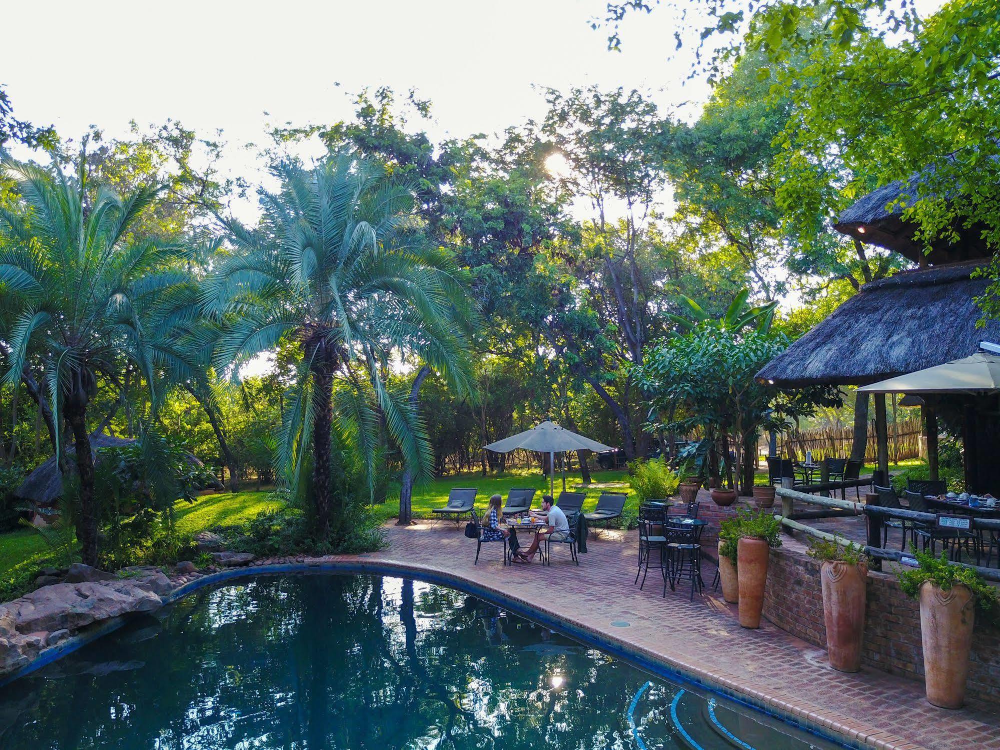 Lokuthula Lodges Victoriawatervallen Buitenkant foto