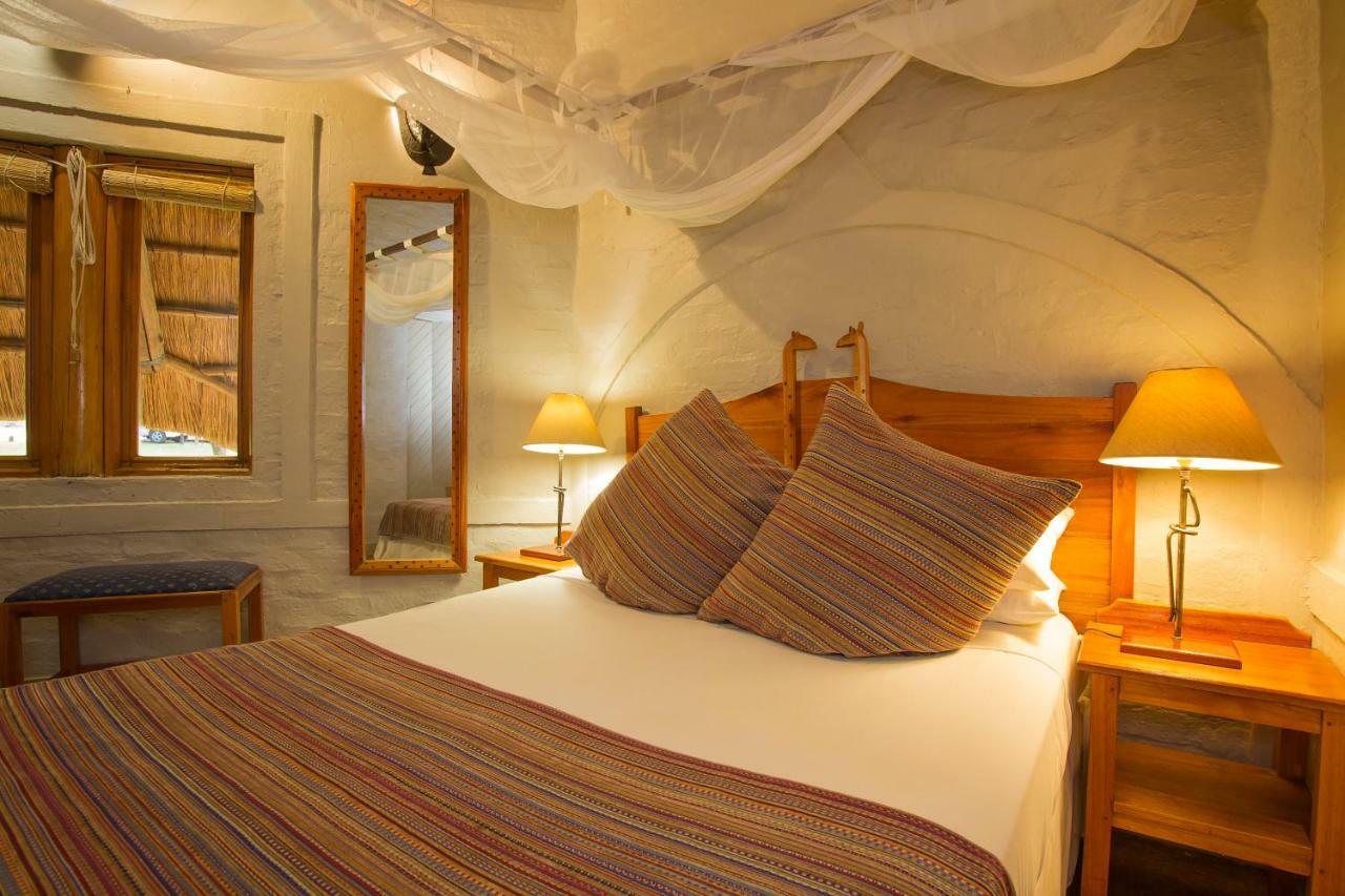 Lokuthula Lodges Victoriawatervallen Buitenkant foto